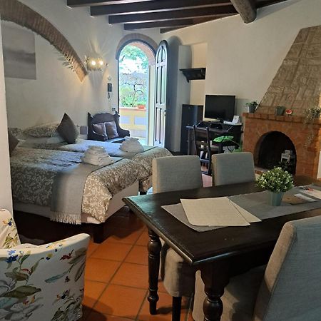 מילאנו Monolocale Beatrice Abbadesse Guest House מראה חיצוני תמונה