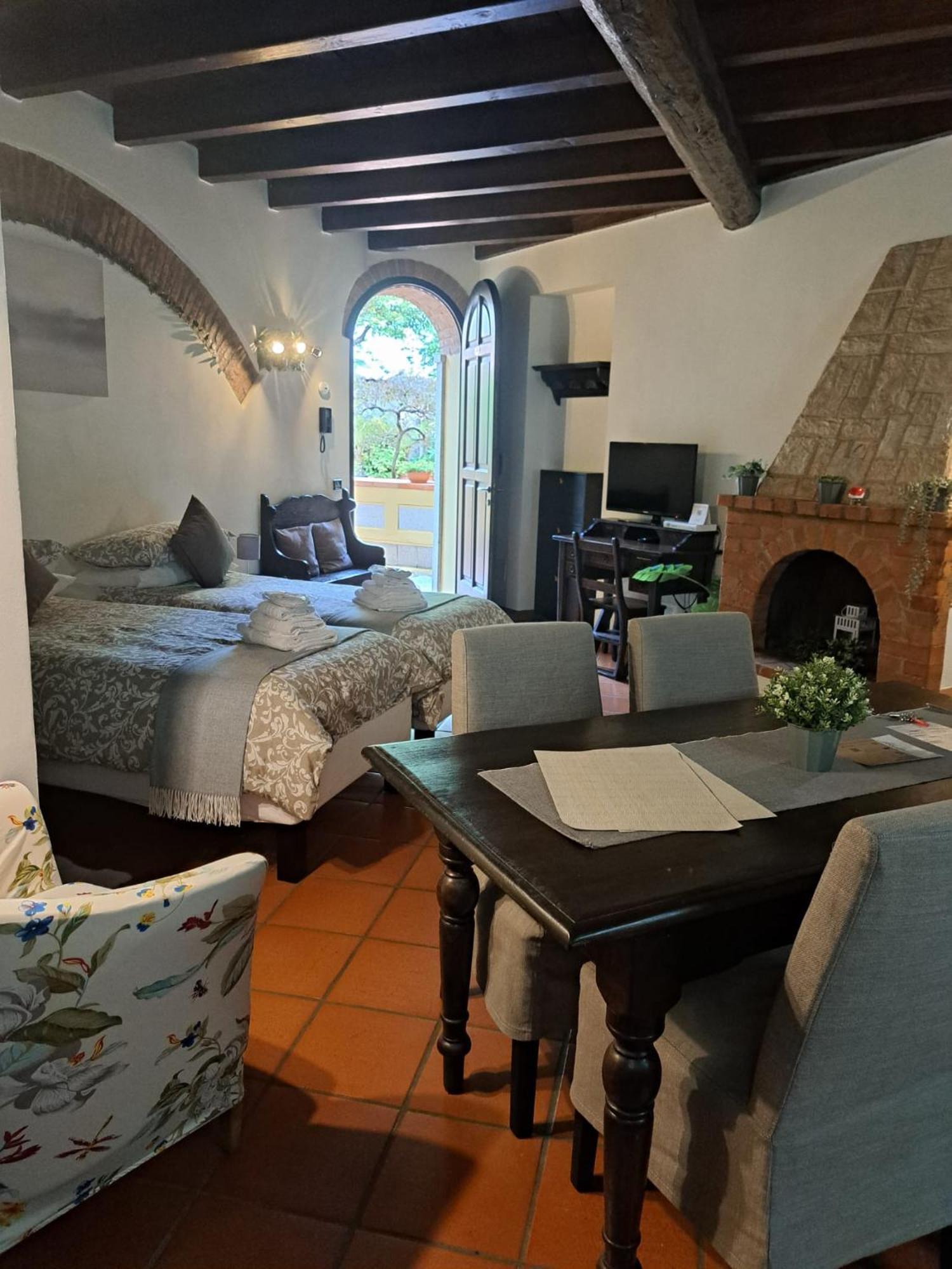 מילאנו Monolocale Beatrice Abbadesse Guest House מראה חיצוני תמונה